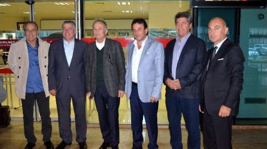 Trabzonspor Başkan Adayı Celil Hekimoğlu Saha &Ccedil;alışmalarına Start Verdi