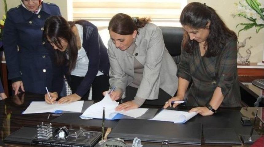 Başkale Belediyesinden Kadın Kooperatifine Destek