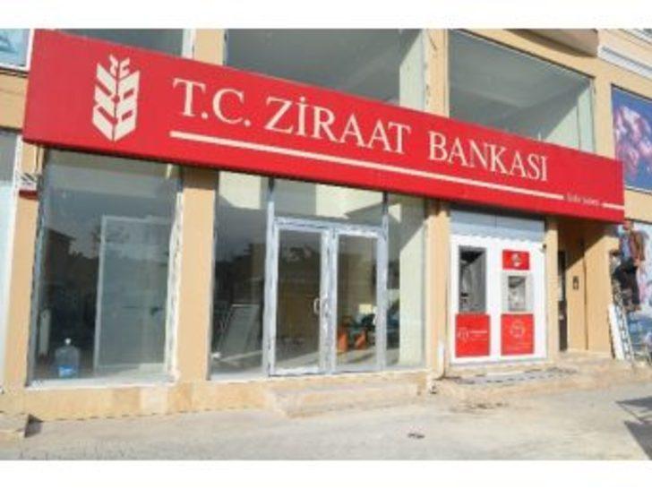 Ziraat Bankası Geçici Hizmet Binasına Taşındı