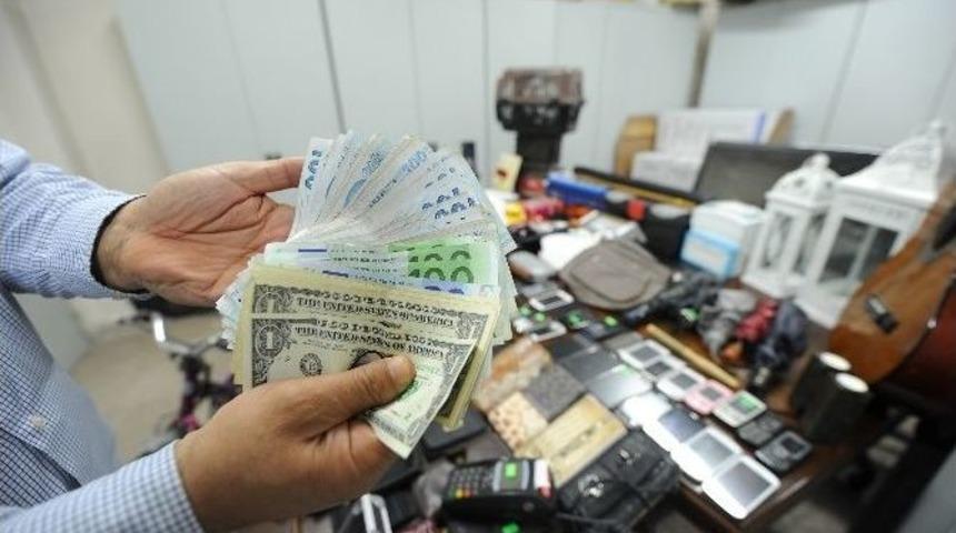 Ego Otob&uuml;slerinde Unutulan Eşyalar Şaşırtıyor