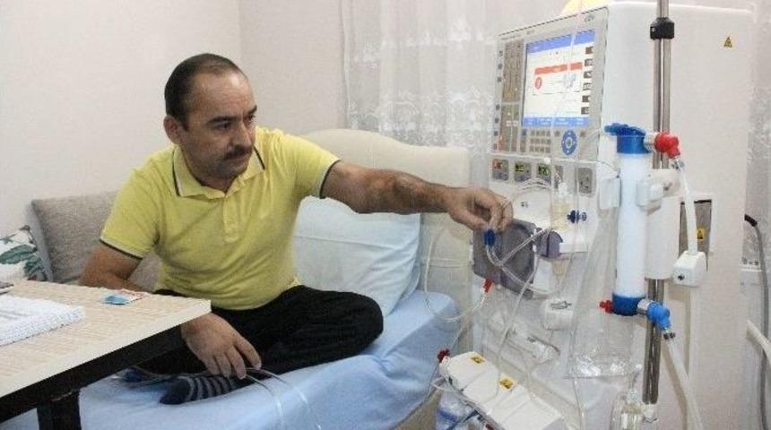 3 Ay Eğitim Aldı, Kendisinin Doktoru Oldu