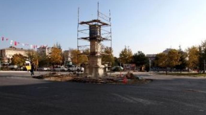 Seydişehir&rsquo;e Osmanlı Motifli Saat Kulesi Yapılıyor