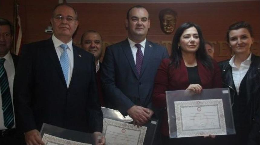 Chp&rsquo;li &Ouml;ztrak: "her Şeyi Kendi Aramızda Demokratik Bir Şekilde Halledeceğiz"