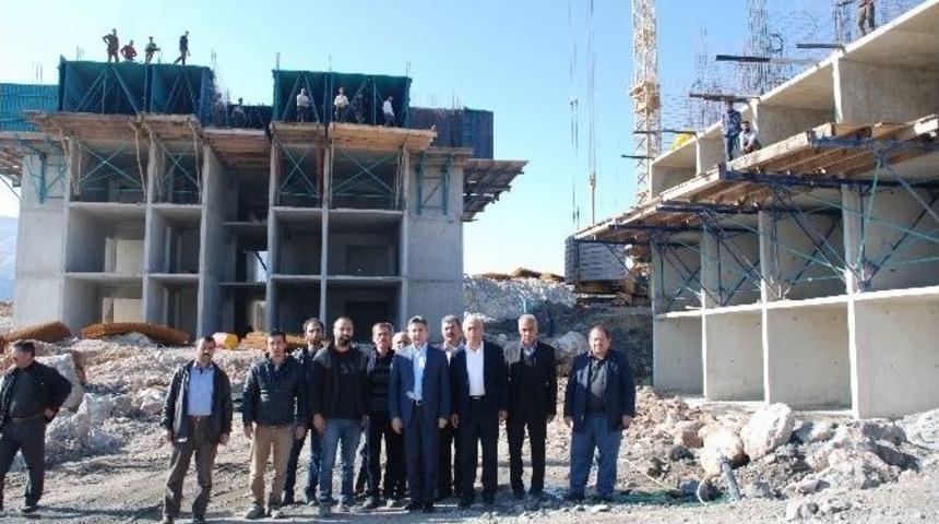 &Ccedil;elikhan&rsquo;da Toki Konutları Hızla Y&uuml;kseliyor