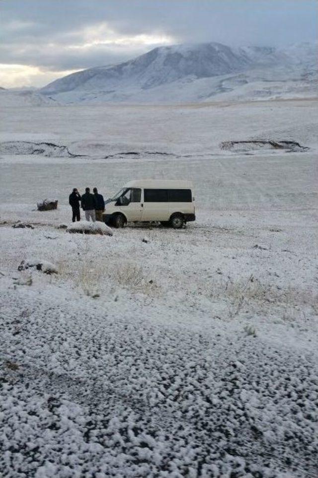 Eleşkirt’te Trafik Kazası; 2 Yaralı