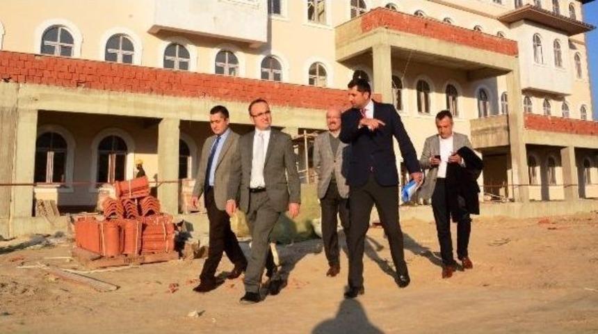 Turan, Kepez İmam Hatip Lisesi İnşaatında İncelemelerde Bulundu