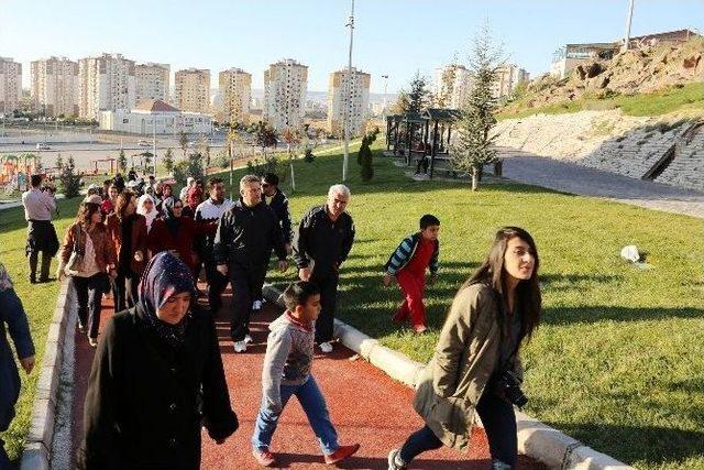 ’sağlıklı Yaşamda’ Kilolar Hızla Eriyor