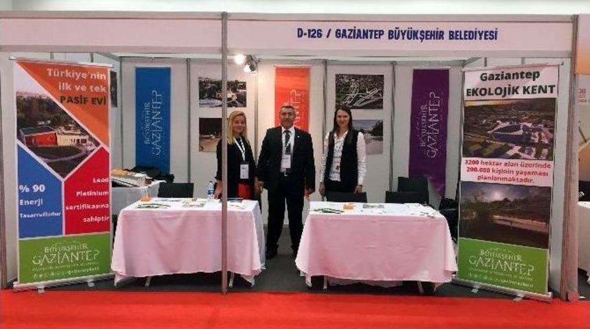 B&uuml;y&uuml;kşehir&rsquo;in Ekolojik Projeleri Enerji Kongresinde Tanıtıldı