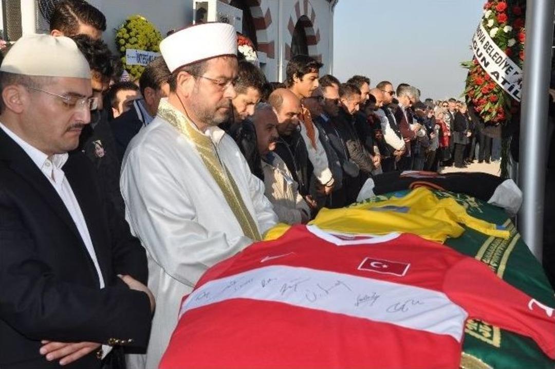 Ayberk Son Yolculuğuna Uğurlandı