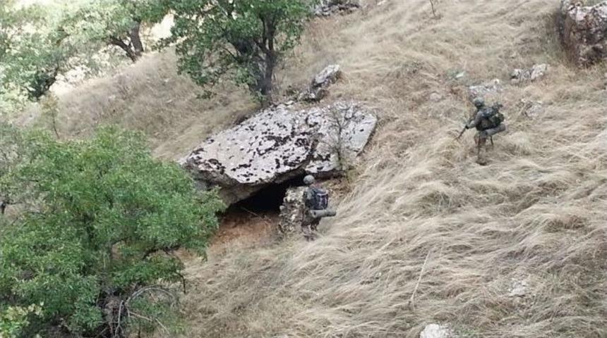 Batman&rsquo;da Ter&ouml;ristlerin Sığınak Ve Mağaraları İmha Edildi