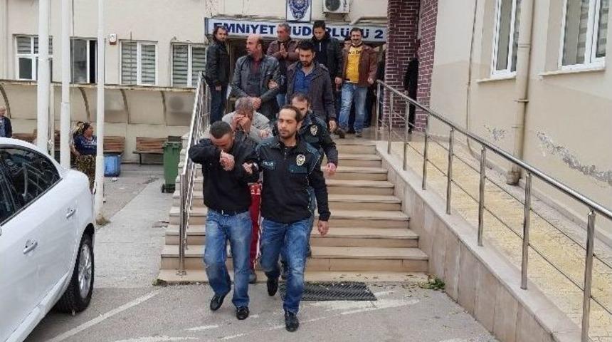 Gençleri Zehirleyen Uyuşturucu Tacirlerine Suçüstü