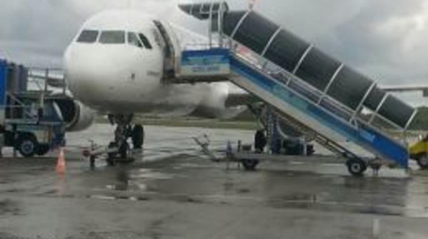 Yolcu U&ccedil;ağı Kalkışa Hazırlanırken Arızalandı