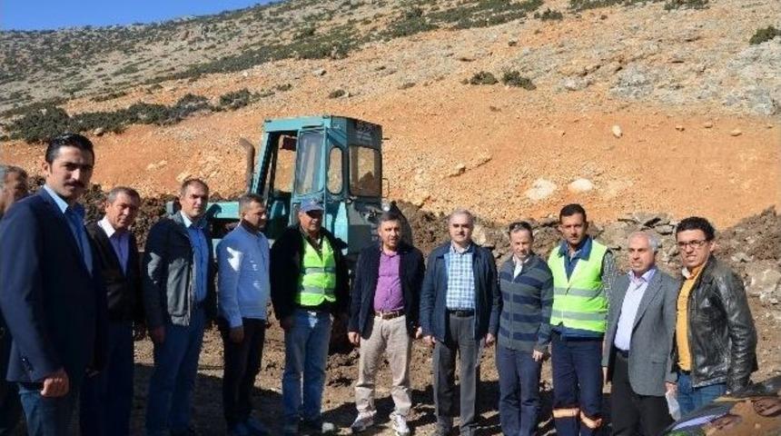 Dsi Heyeti Antalya&rsquo;da Makinalı &Ccedil;alışmaları İnceledi