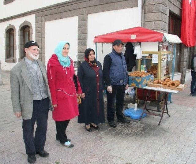 Otobüs Şoförlerinden “atatürk” Hassasiyeti