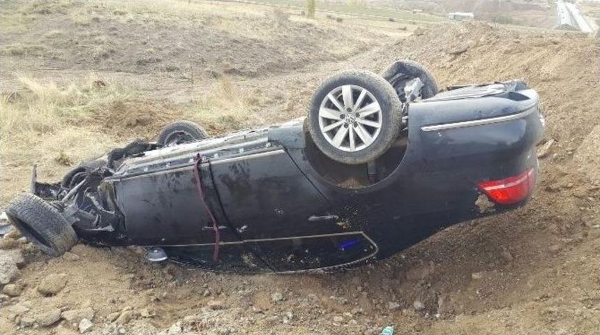 B&uuml;y&uuml;kşehir Belediye Başkanının Koruma Aracı Şarampole U&ccedil;tu: 2 Yaralı