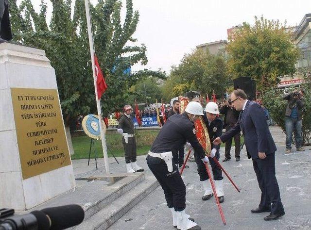 Siirt’te 10 Kasım Atatürk’ü Anma Programı Düzenlendi