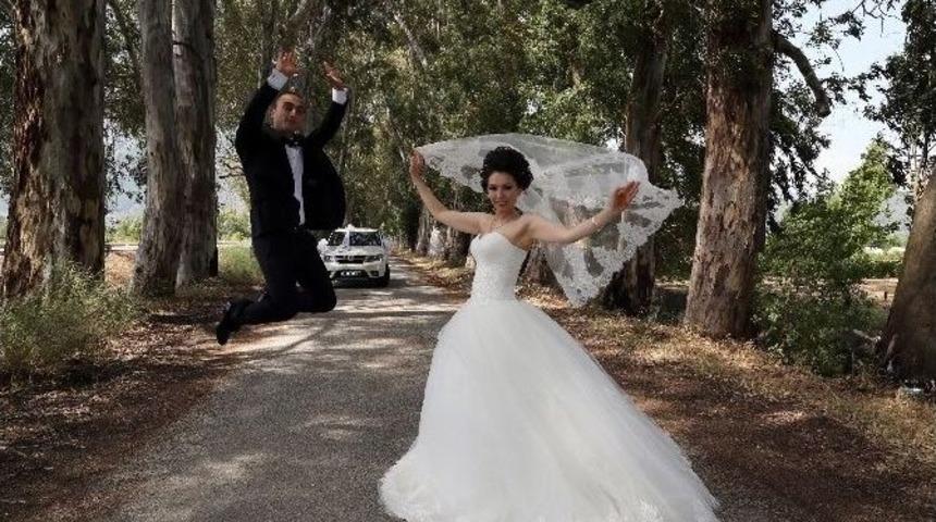 Ak&ccedil;apınar Aşıklar Yolunun Işıklandırılması İstendi