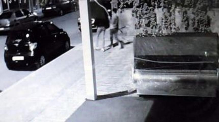 Boru Hırsızları G&uuml;venlik Kamerasına Yakalandı