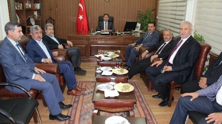 Ak Parti Milletvekillerinden Yeşilyurt Kaymakamı Nesim Babahanoğlu&rdquo;na Ziyaret