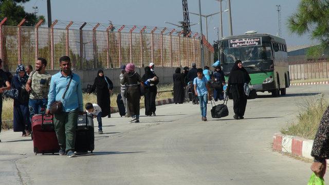 Bayram ziyaretine giden Suriyelilerden 3 bini dönmedi
