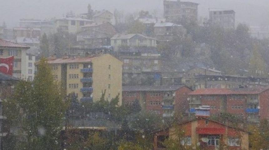 Hakkari&rsquo;de Kar Yağışı