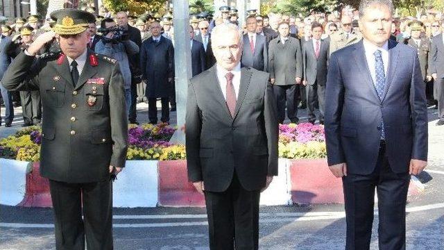 Atatürk, Ölümümün 77.yıl Dönümünde Malatya”da Anıldı