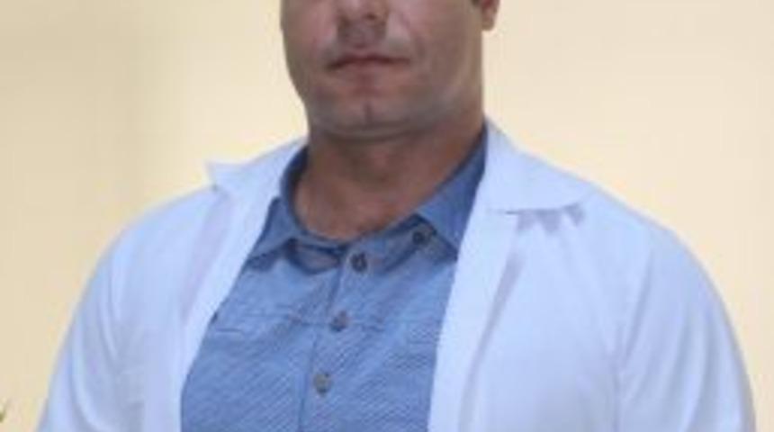 Ağrısı Olan Bu Doktora Gidiyor