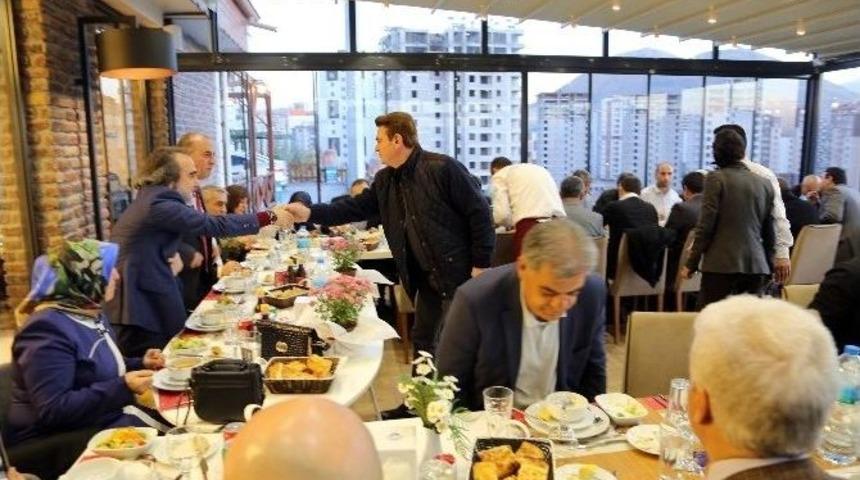 Talas Belediyesi&rsquo;nden Usta Şaire Vefa