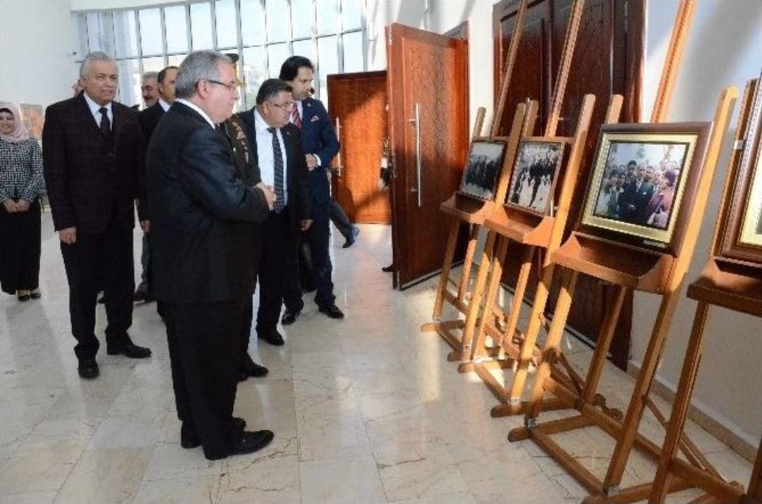 Ulu &Ouml;nder Gazi Mustafa Kemal Atat&uuml;rk&rsquo;&uuml;n &Ouml;l&uuml;m&uuml;n&uuml;n 77&rsquo;nci Yıl D&ouml;n&uuml;m&uuml;