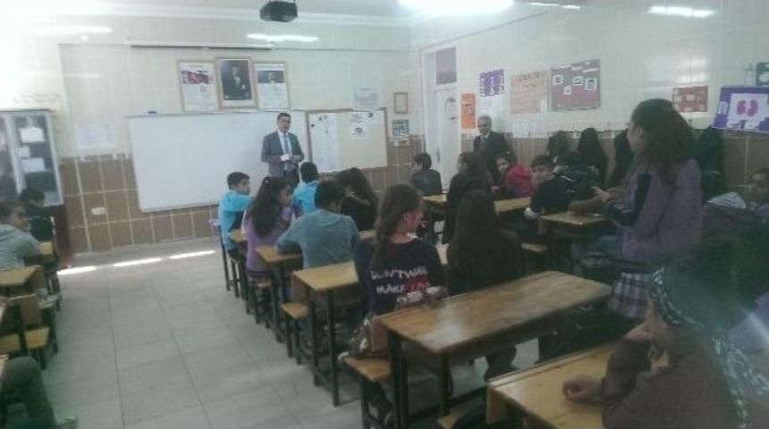 İlk&ouml;ğretim Okulunda &Ouml;ğrencilere Meslek Tanıtımı Yapıldı