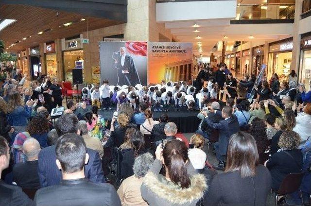 Forum Trabzon 10 Kasım’da Atatürk’ü Çocuklarla Birlikte Andı