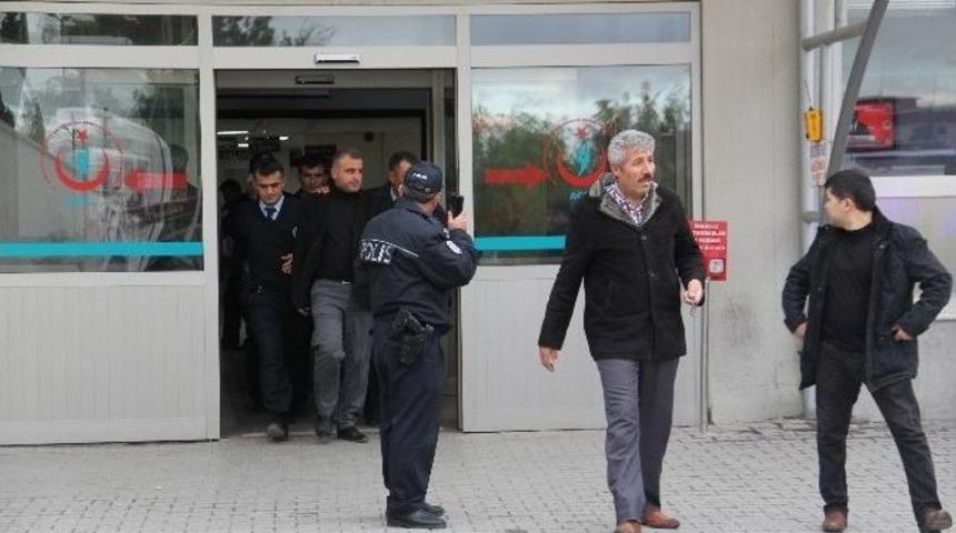 Polis Memuru Tartıştığı Başhekimi Vurdu