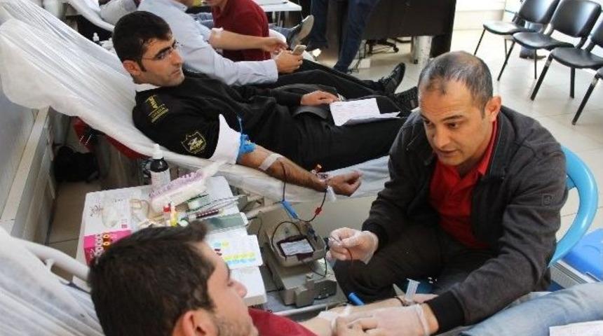 Dicle Edaş&rsquo;tan Kan Bağışına Destek