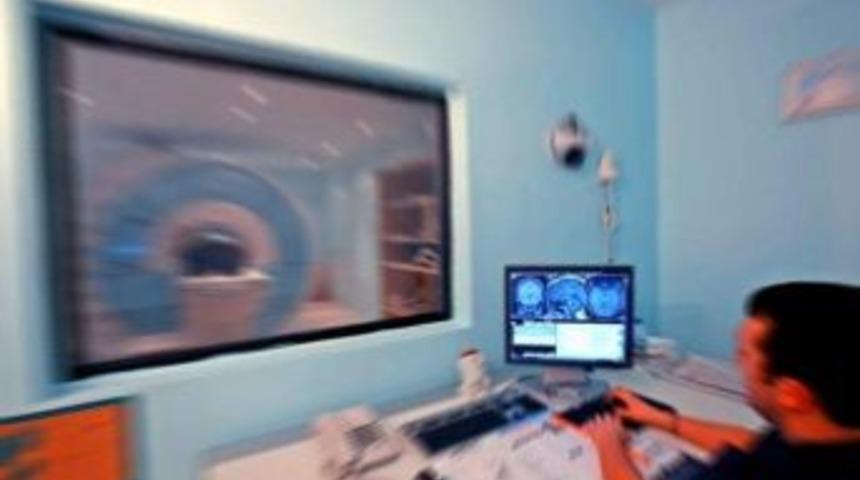 Radyoloji &Ccedil;alışanları &Ccedil;alışma Şartlarının D&uuml;zenlenmesini Bekliyor