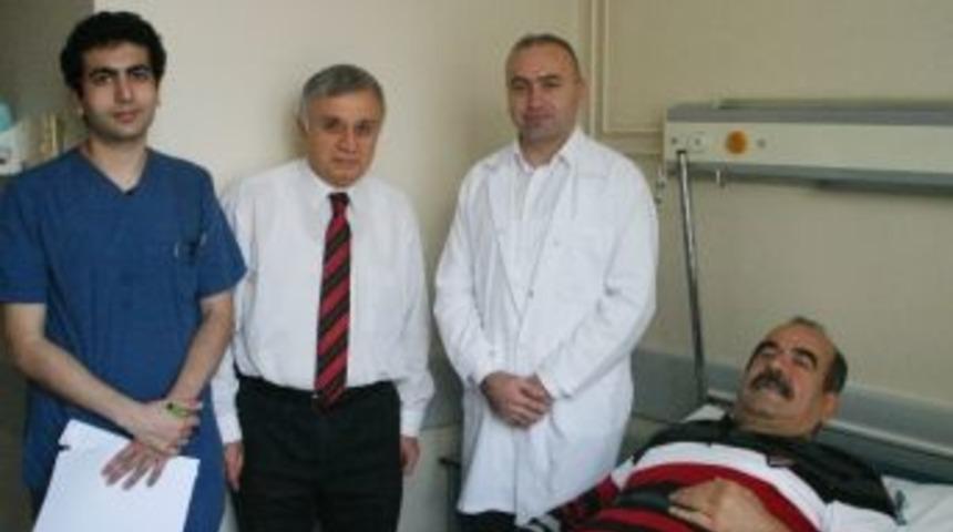 V&uuml;cudunu Ahtapot Gibi Saran Dev T&uuml;m&ouml;rden Kurtarıldı