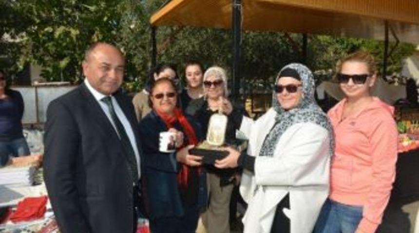 &Ccedil;iğli&rsquo;nin İlk Sosyete Pazarı A&ccedil;ıldı