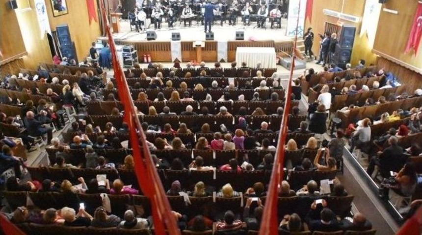 &rsquo;atat&uuml;rk&rsquo;&uuml;n Sevdiği Şarkılar&rsquo; Konseri Tekirdağlıları Mest Etti