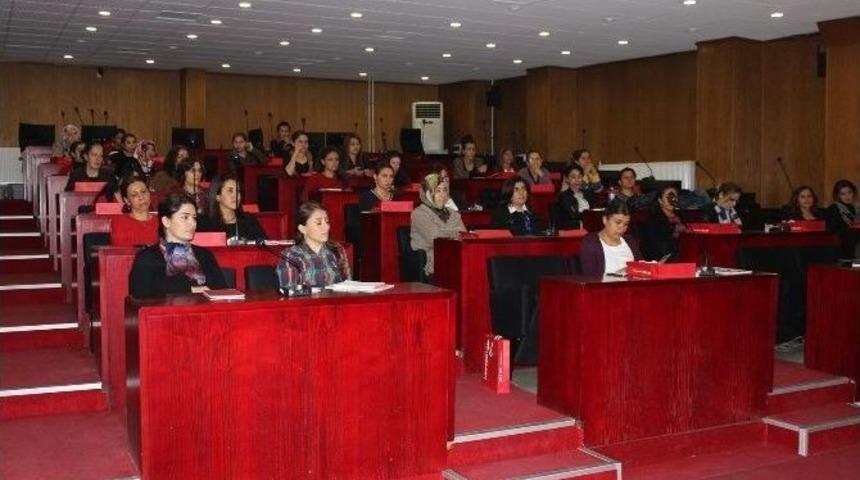 Belediye &Ccedil;alışanlarına &lsquo;meme Kanseri&rsquo; Anlatıldı