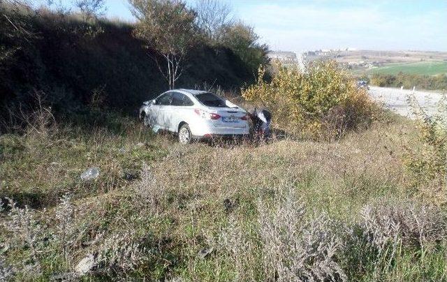 Vitesi Takılı Kalan Otomobil Takla Attı: 1 Ağır Yaralı