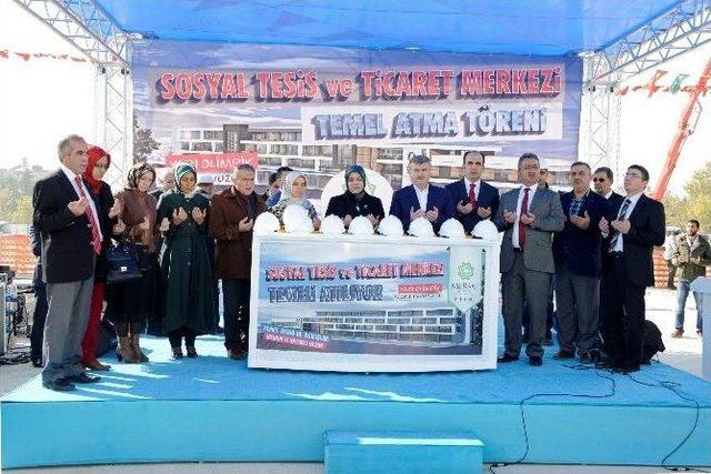 Meram’da Sosyal Tesis Ve Ticaret Merkezinin Temeli Atıldı