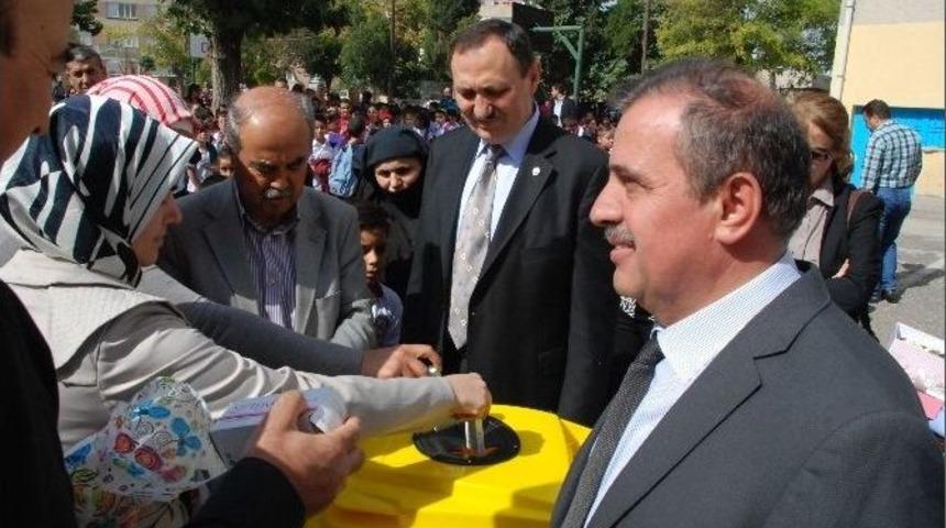 &Ouml;ğrenciler Akılcı İla&ccedil; Kullanımı İ&ccedil;in Bilin&ccedil;lendiriliyor