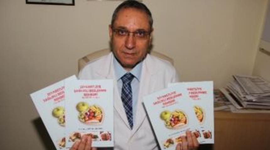 Doktor Yemesi Yasakların Değil, Yenilmesi Gerekenlerin Kitabını Yazdı