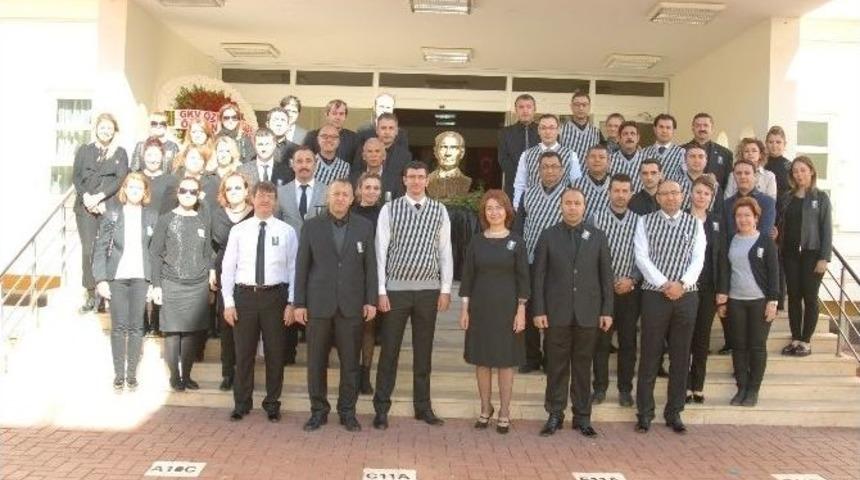 Gkv&rsquo;li &Ouml;ğretmenlerin Atat&uuml;rk Sevgisi Hırkalara Yansıdı