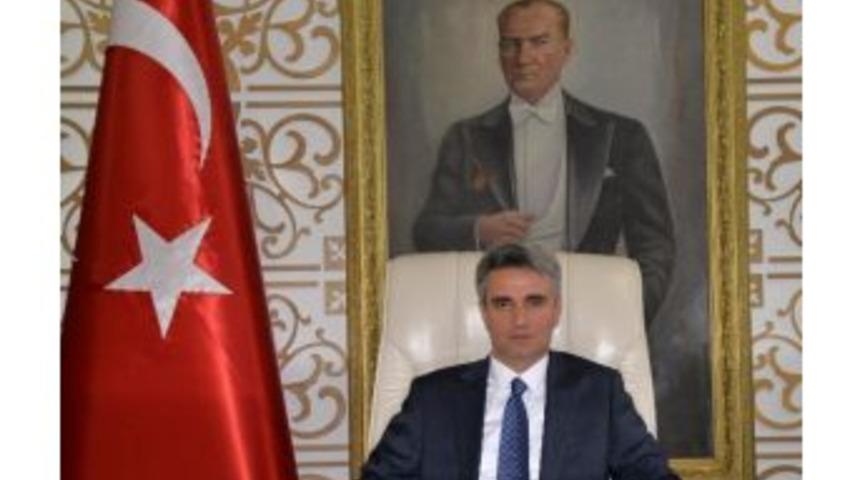 Bolu Valisi 12 Kasım Depreminin Yıld&ouml;n&uuml;m&uuml;nde Uyardı