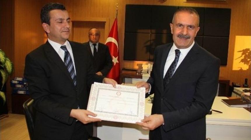Ak Parti Van Milletvekilleri Mazbatalarını Aldı