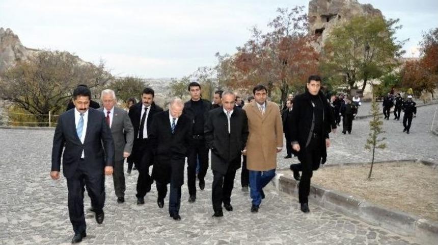 K&uuml;lt&uuml;r Ve Turizm Bakanı Top&ccedil;u G&ouml;reme&rsquo;de