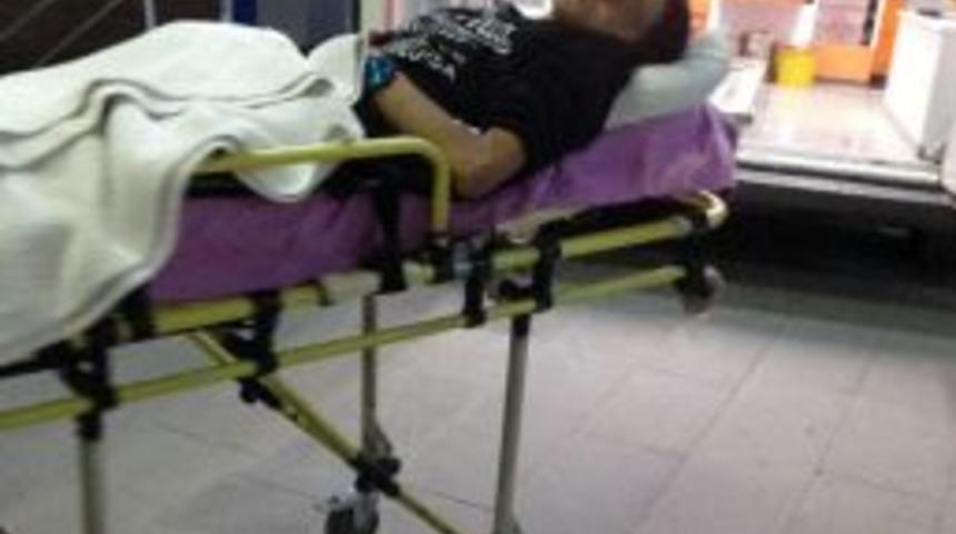 Kulu&rsquo;da Otomobille Motosiklet &Ccedil;arpıştı: 1 Yaralı