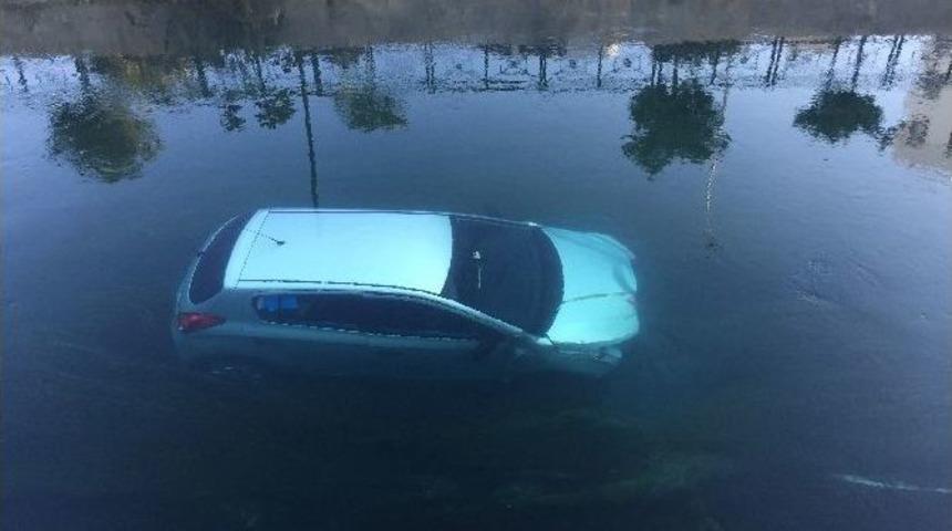 (&ouml;zel Haber) "ronaldo"ya &Ccedil;arptı, Sulama Kanalına U&ccedil;tu