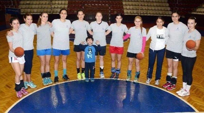 B&uuml;y&uuml;kşehir Kadın Hentbol Takımı, Taraftarlardan Destek Bekliyor