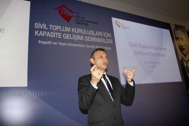 Kapasite Gelişim Semineri Edirne’de Başladı